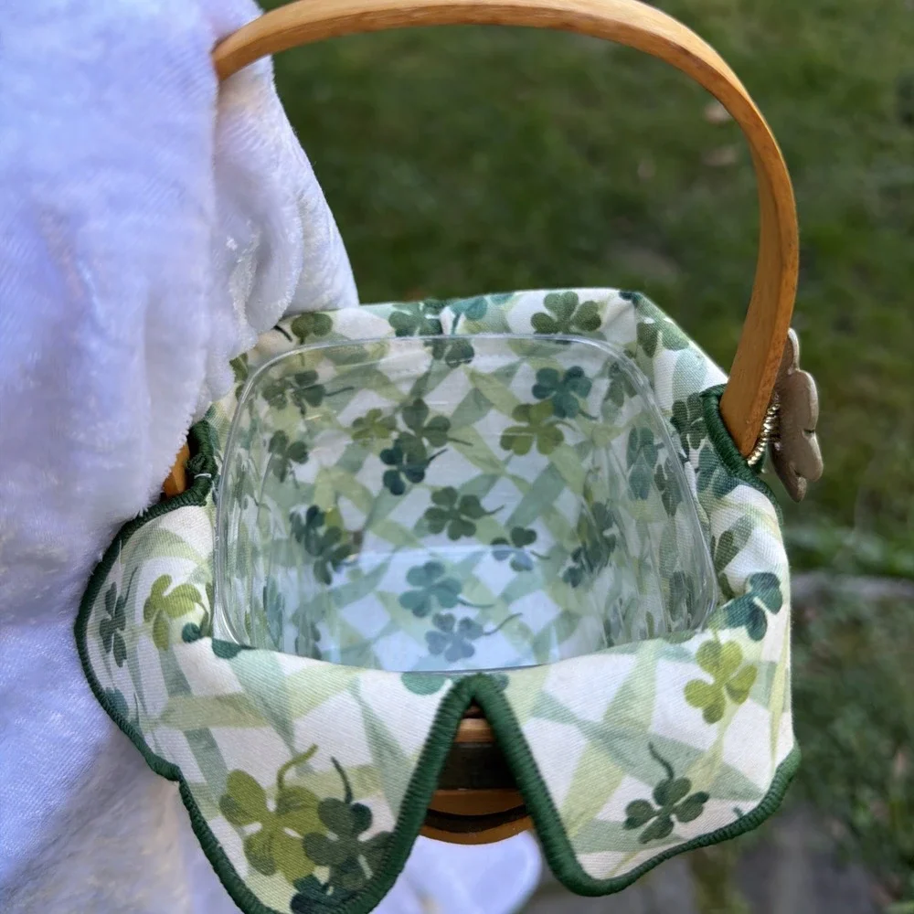 Vintage 1999 Longaberger Lots of Luck St Patricks Day Basket Combo Clover Tie-On